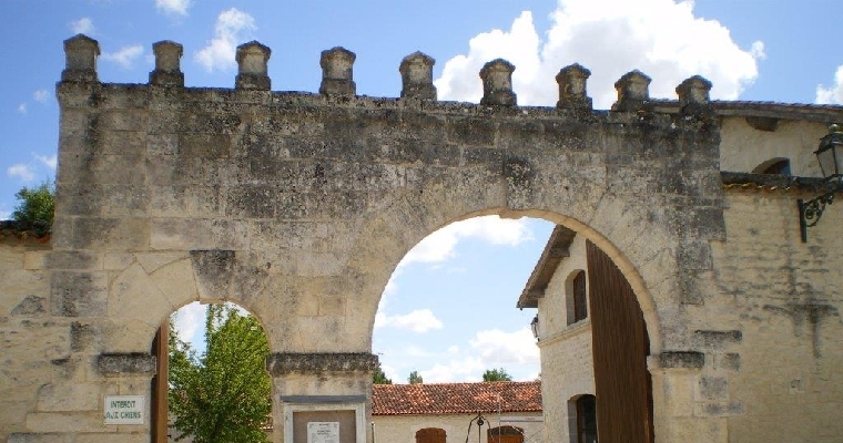 L'intérieur de la grave vu de l'extérieur